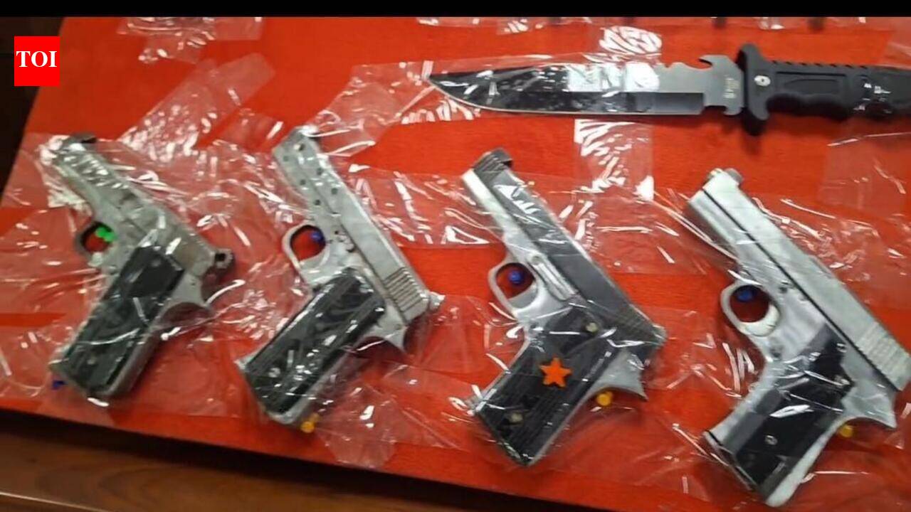 Arms racket busted, 8 firearms seized in Jalna, key supplier held from Jalgaon