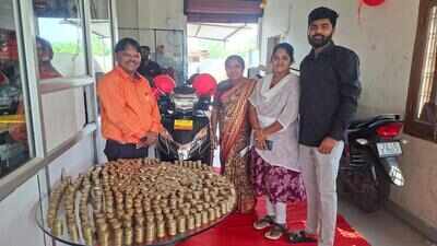 Man’s 3-yr nest egg of ₹10 coins earns him a bike