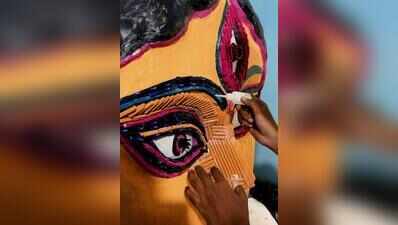 13k ball pens create Durga installation at south Kol puja
