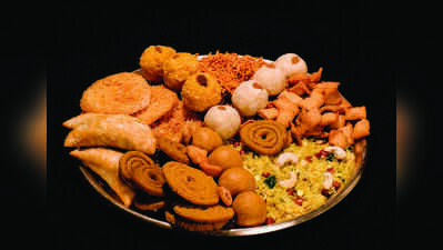 Diwali faral orders pick up pace; raw material costs push prices up by 10-15%