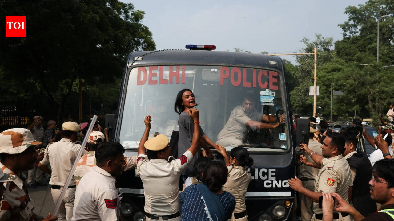 Parliament, not streets, will govern country: BJP; govt is rattled, says oppn