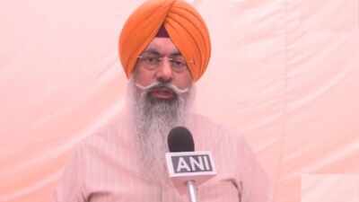 'Sikh sentiments hurt': Gurdwara body questions protesters, police for intrusion into premises