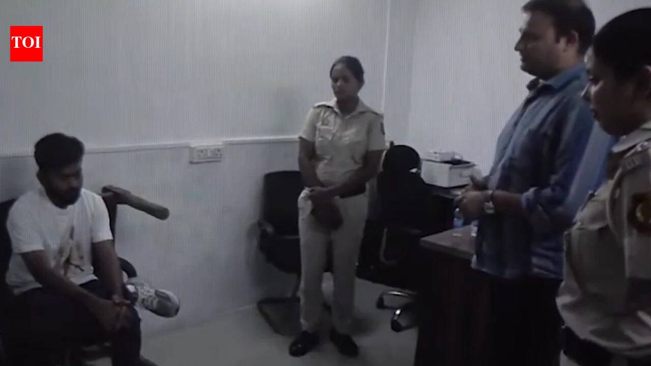 দিল্লি পুলিশ দীপকে হেফাজতে দাদির মৃত্যুর রিপোর্ট করার ভিডিও প্রকাশ করেছে – দেখুন