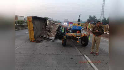 Durga idol journey turns tragic as truck rams tractor, 3 killed