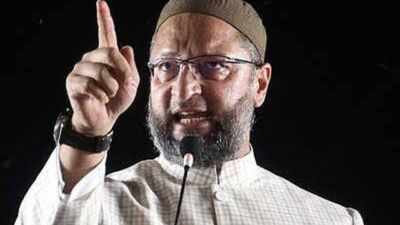 Owaisi urges 'Muslims voters' to build own leadership, takes aim at SP and Congress