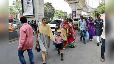 Heavy traffic & no safe crossing, pedestrians risk lives crossing busy St John’s Road in Sec’bad