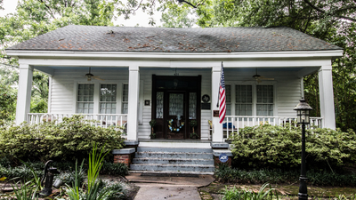 A Texas home built in 1861 ranked third among America's haunted destinations; visitors report seeing a woman in white