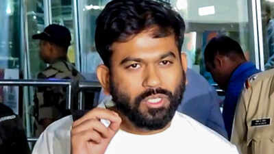 'Why is Gyanesh Kumar so indispensable to PM Modi?': Abhijeet Dipke on Delhi police assaults