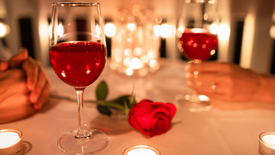 He paid Rs. 1 lakh at a Michelin-star date, she said “let’s stay friends”: Man asks woman to return his money paid on the bill after being friendzoned; woman labels it 'death of chivalry'