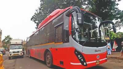 A bus route that served two worlds disappears from BEST's travel map