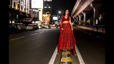 <b>Red is love, courage and the power of women: Thejaswini Sharma</b>