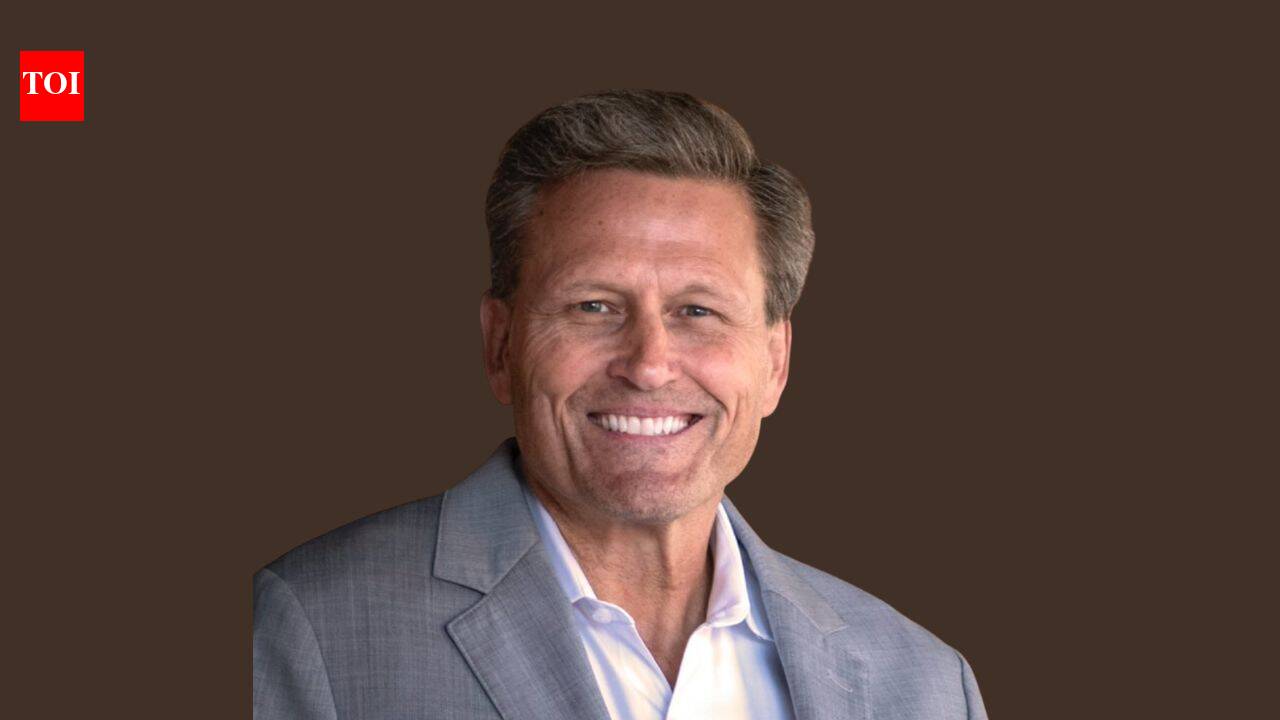 David Baldacci’s Feeding Body &amp; Mind initiative distributes over 1 million books through food banks