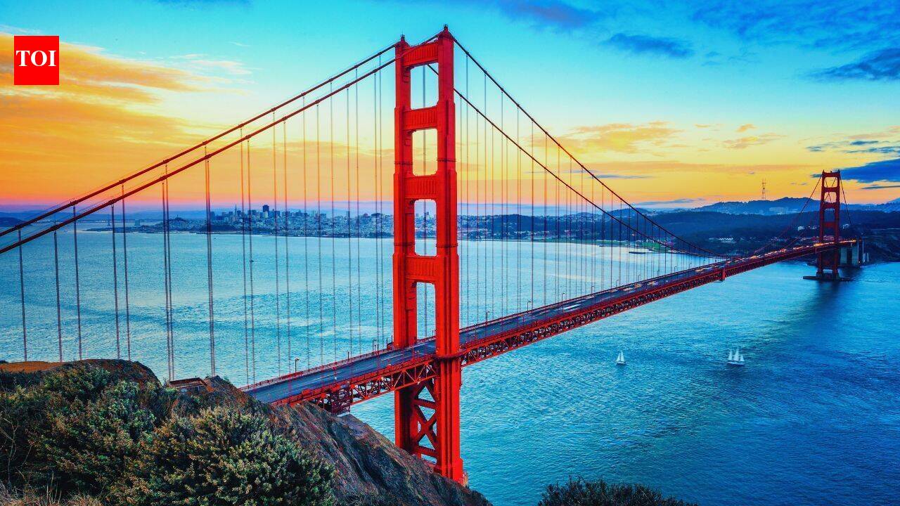 San Francisco offers solo travellers haunted walking tours, world-class museums and a vibrant nightlife scene; here’s how to explore the city if you are alone - The Times of India