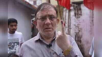 Khopde gets ‘job offer’ call, files police complaint