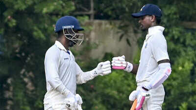 Ranji Trophy: Abishek Porel, Sudip Gharami put Bengal in command against Delhi