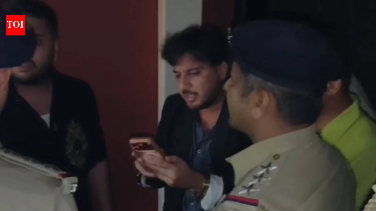 IAS officer, friends booked for attacking, abusing cops in posh ...