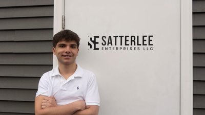 An 18-year-old used 3D printers to build a shoe-accessories brand before launching a viral beer koozie that made $315,000 in one month