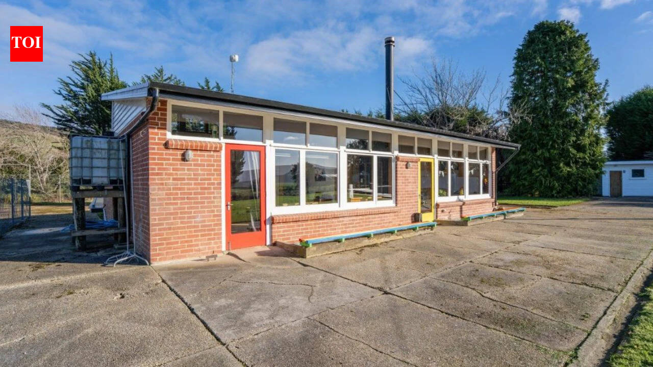 New Zealand couple turned abandoned school into home; now asks over NZ$595,000