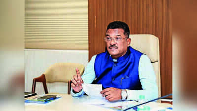 Sarnaik warns of revoking road tax exemption for EVs after Musk’s remarks
