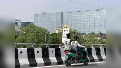 1.5L fines, so what? E-ricks, bikes on Delhi-Gurgaon Expressway, months after rods impaled cabbie