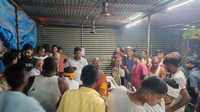 13 dead, 7 hospitalised after boat capsizes in Bihar's Vaishali; 3-4 still missing