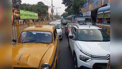 Traffic slowdown in festive season a worry, expect relief from Panchami: CP
