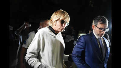 Selma Blair's lawyers call her 'gold standard' after she assaulted Delta staff and then a cop; Judge Indira Khan says no special treatment for a celebrity