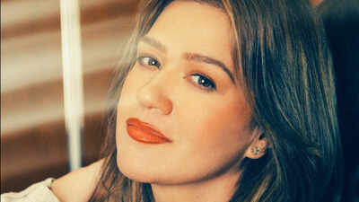 Quote of the day by Kelly Clarkson: ‘It’s ignorant to think you know everything about person, there are just different colors to personality,' lesson on individuality and complex human nature by the ‘Breakaway’ singer