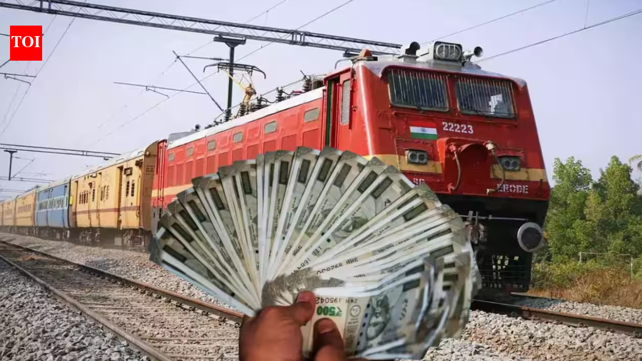 India: Railway employees granted annual performance bonus