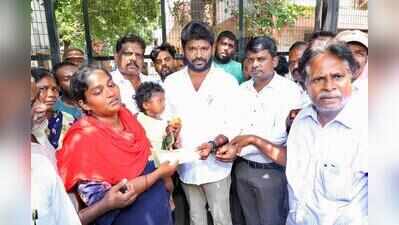 Families asphyxiation victims hold stir; refuse to accept bodies