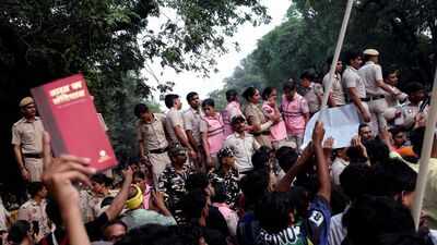 Delhi protests: Pakistan-linked handles under probe for fake claims of police firing