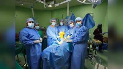 MKCG docs perform knee replacement on 65-yr-old woman