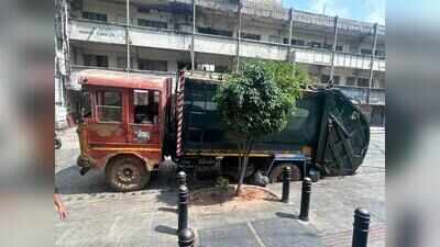Quick-fix fails as Bengaluru’s Church Street sinkhole reappears