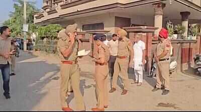 Eight rounds fired at former Cong councillor’s house