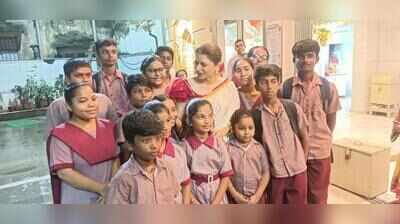 Social Messages & Inclusive Infra At Kolkata Pandals