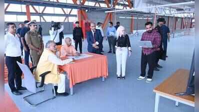 CM reviews preps for textile unit inauguration by PM Modi