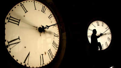 Parts of Ontario move to permanent daylight saving time to avoid disruption for businesses and families. What will happen on November 1?