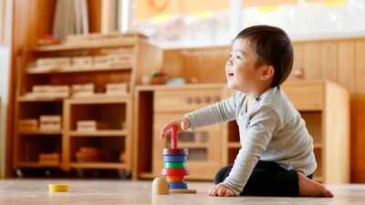 Toddlers’ brains engage more during books and puzzles with parents than movies, first-of-its-kind EEG study finds