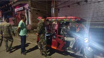 Hazaribag Police conduct pre-dawn raids, arrest two ahead of Durga Puja