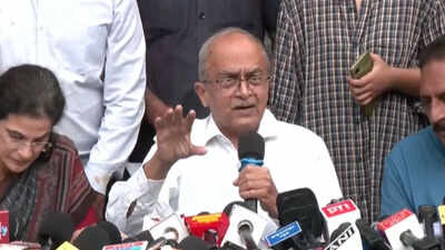 ‘Government hell-bent on crushing electoral democracy’: Prashant Bhushan calls for regime change amid anti-CEC protests