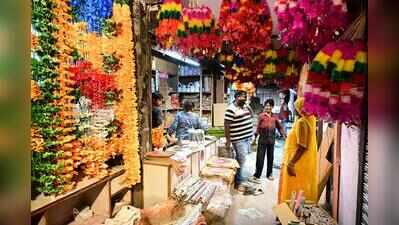 Fire-hit Manihari Bazaar traders await Diwali relief