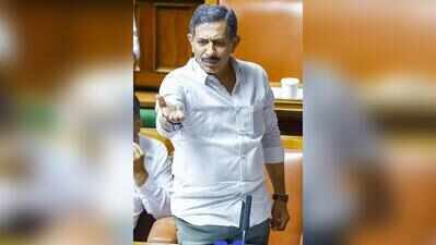 Min Balakrishna dares Kumaraswamy to give sting video evidence to CBI