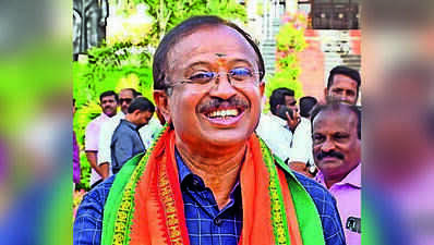 Pinarayi Vijayan should quit leader of opposition post: V Muraleedharan