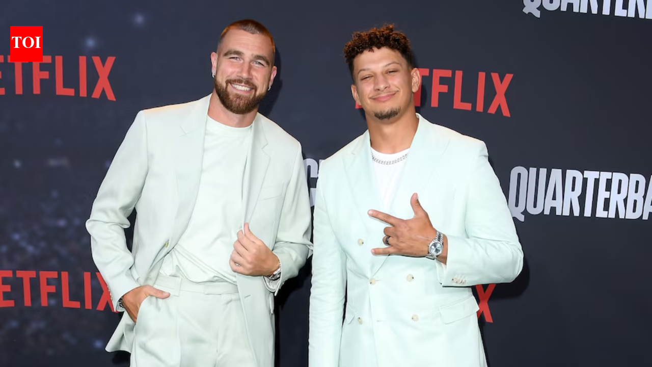 Mahomes and Kelce’s jerseys sold for $250,000, helping raise $3.97 million for childhood cancer
