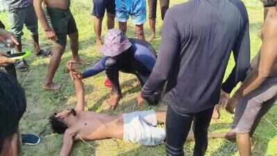 Gujarat: Nalsarovar boatman collapses during training