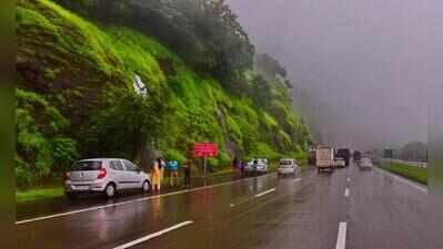 Pune highway safety patrol to register cases against heavy vehicles violating expressway connecting link ban