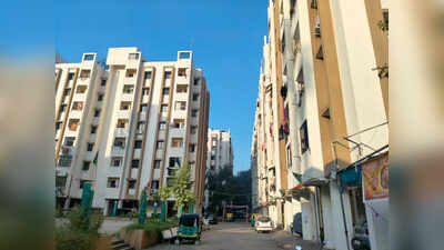 Mother held for throwing 2-year-old to death