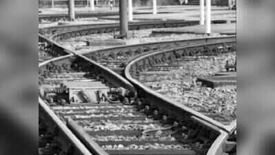 Unidentified man found dead on railway track at Curchorem
