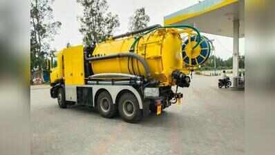 UT administration & MC lack the machinery to clean deep drains