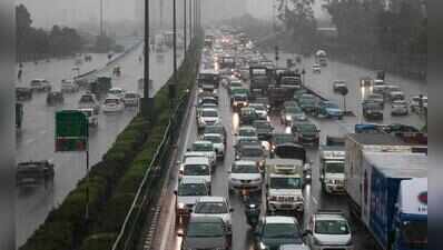 15mm rain turns 15-minute drive into an hour-long crawl in Gurgaon